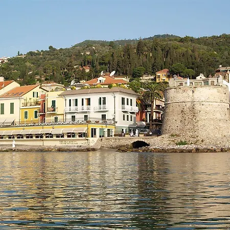Hotel Savoia 3*